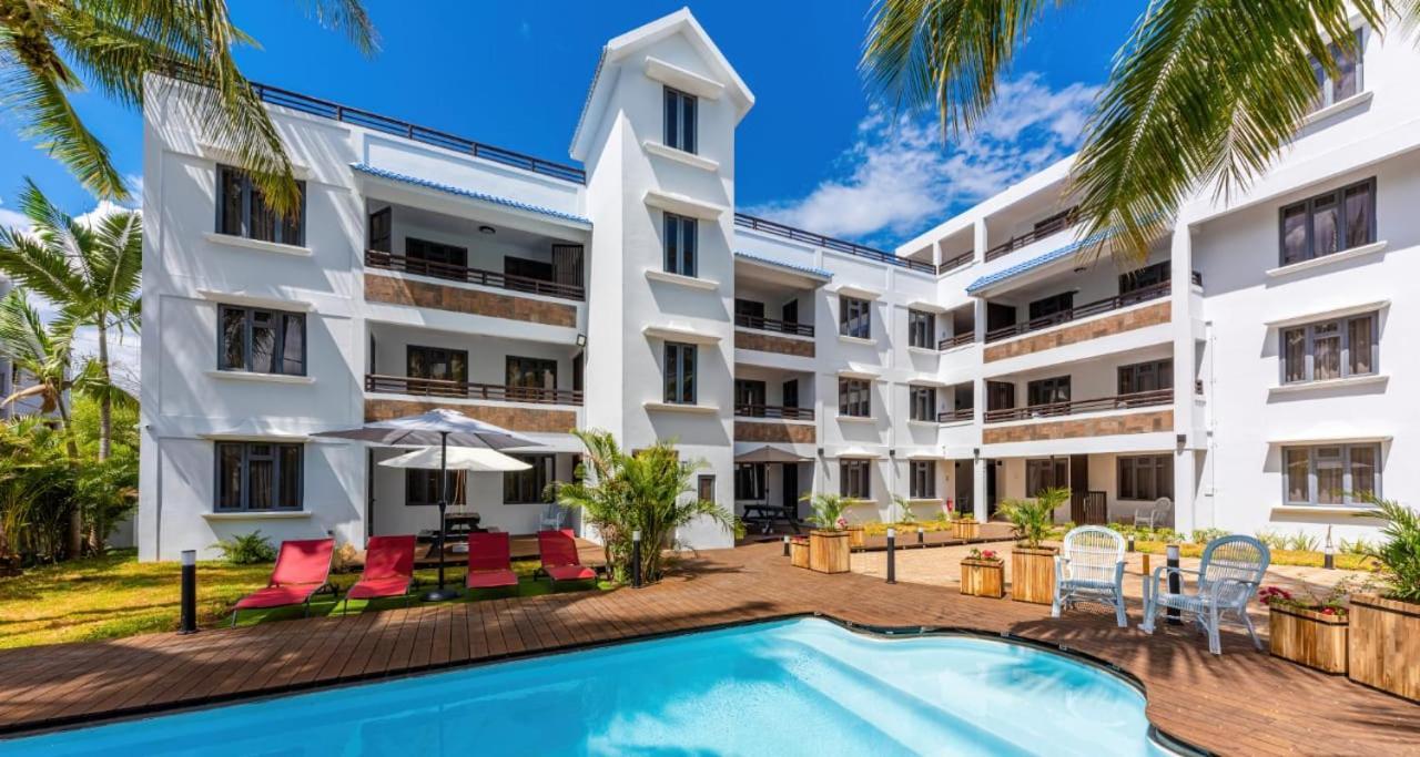 Luxury Modern Apartment - Excellent Location 50M From The Beach, Restaurants, Bars, Shops Flic-en-Flacq Exteriör bild