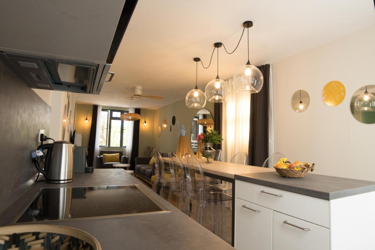 Luxury Modern Apartment - Excellent Location 50M From The Beach, Restaurants, Bars, Shops Flic-en-Flacq Exteriör bild
