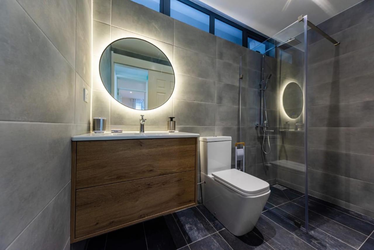 Luxury Modern Apartment - Excellent Location 50M From The Beach, Restaurants, Bars, Shops Flic-en-Flacq Exteriör bild