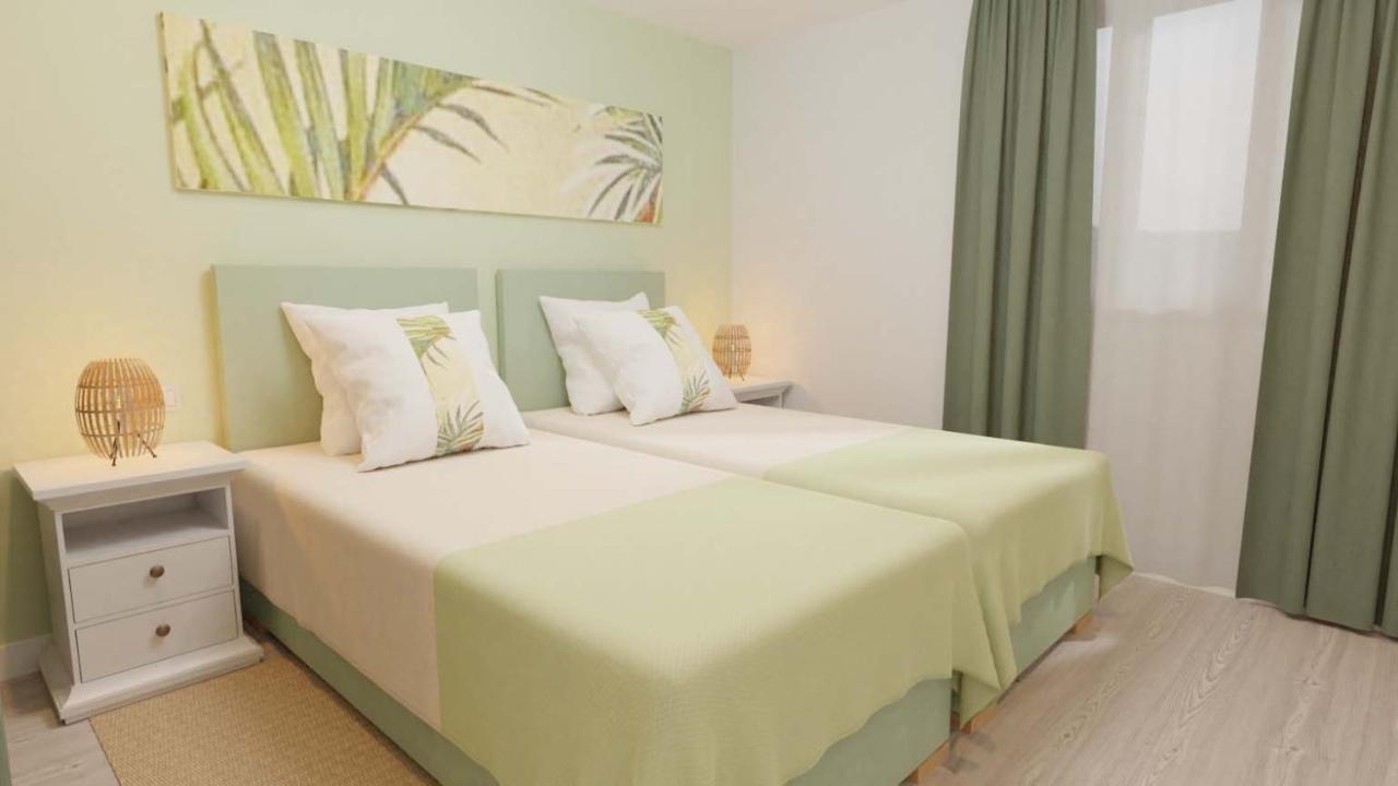Luxury Modern Apartment - Excellent Location 50M From The Beach, Restaurants, Bars, Shops Flic-en-Flacq Exteriör bild